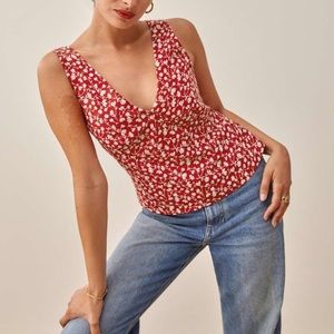 New NWT Reformation Vireo Top Red